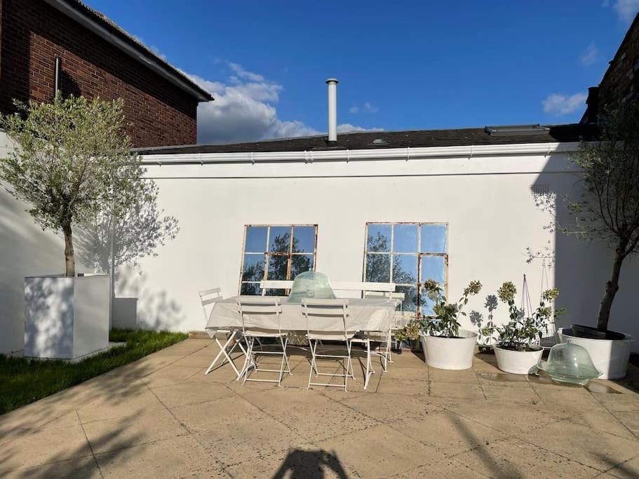 Apartment Willow House, Georgian In Shepperton