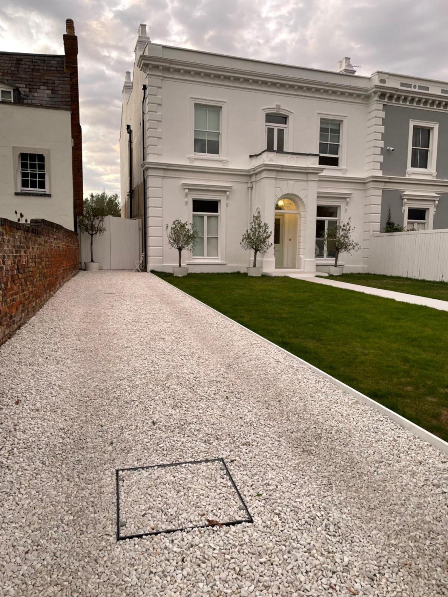 Willow House, Georgian In *